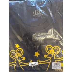 Market (Chinatown Market) Friends Don't Snitch T-shirt Size Large